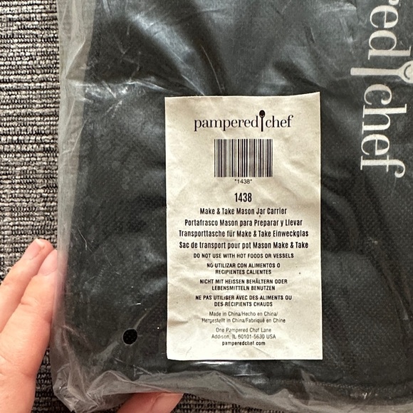 Pampered Chef Black Mason Jar Carrier - Picture 3 of 3